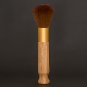 pinceau-de-maquillage-manche-en-bois-de-mimosa