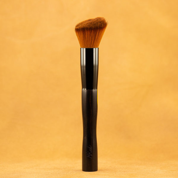 pinceau-maquillage-bois-ebene